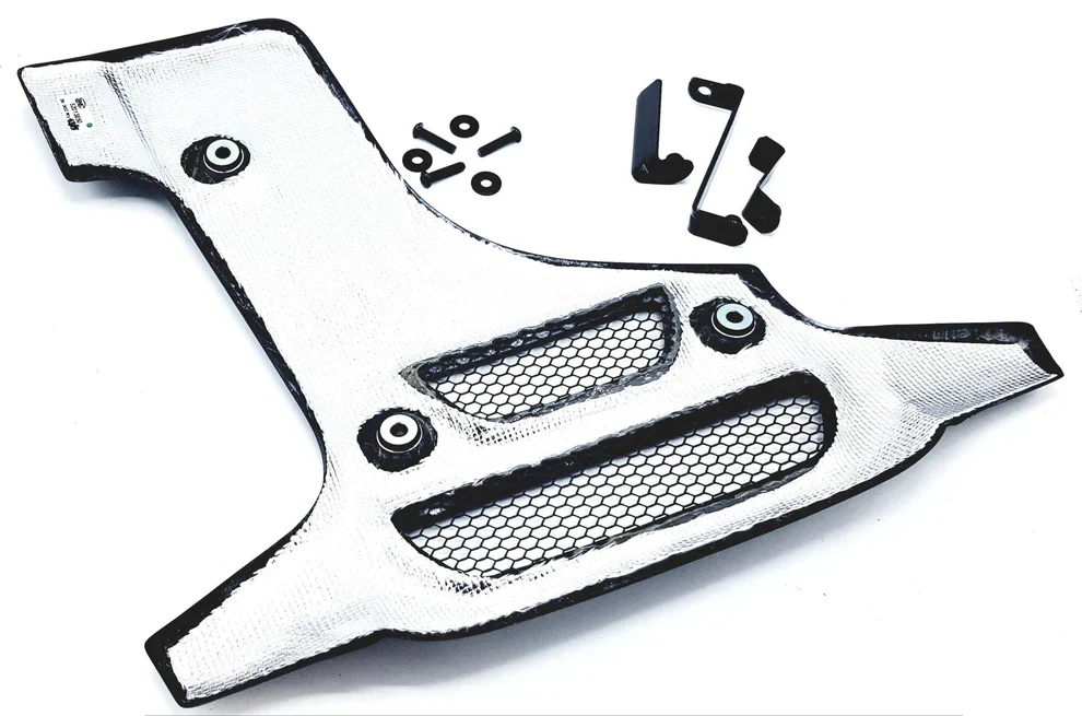 Genuine Abarth Carbon Fibre Engine Cover - 500 Biposto - Image 3